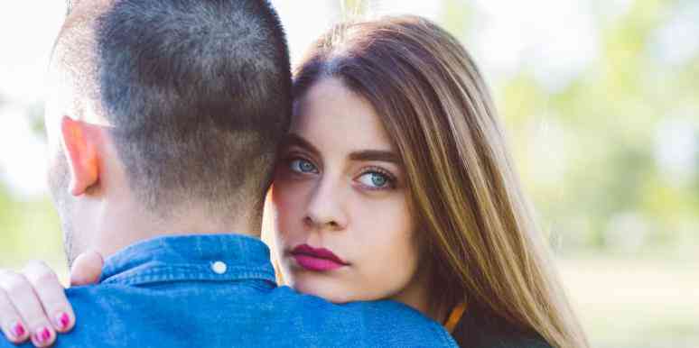 Homme Marié Manipulateur Avec Sa Maîtresse Les signes qu'un homme est amoureux de sa maitresse et comment réagir